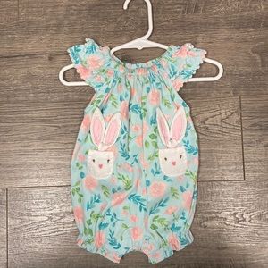 Mudpie Easter bunny floral bubble